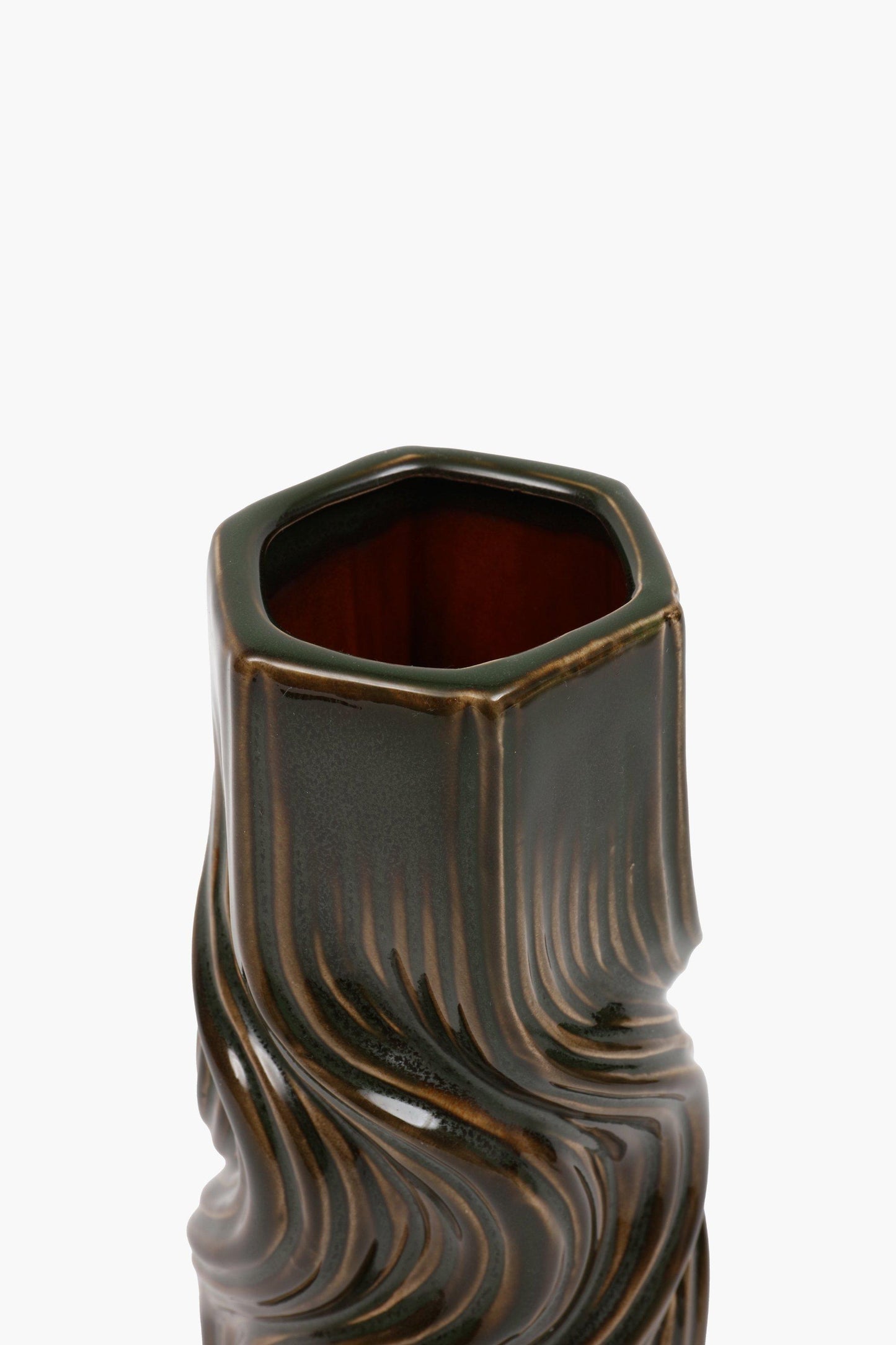Green Knot Wave Vase – Artistic Shape, Lasting Quality, and Modern Elegance